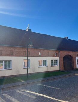 Zweigenerationenhaus / Hof / Bauernhaus - Stendal (Hansestadt)