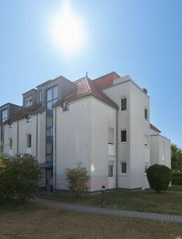 INVESTIEREN SIE CLEVER // Über 4% Rendite // 2 Zimmer mit Balkon, Einbauküche und TG-Stellplatz - Leipzig