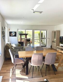 Neuwertige 3-Zimmer- Eigentumswohnung mit zwei TG-Stellplätzen und Garten in Weißenhorn - Weißenhorn