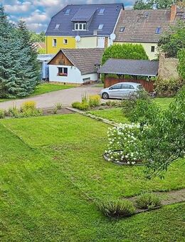Wettin-Löbejün: 2 Reihenhäuser auf großem Grundstück, überdachter Pool und Nebengelass - Wettin-Löbejün