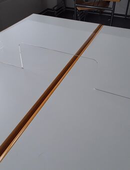 Hygieneschutz (neu), Plexiglas, selbststehend, 50 cm x 50 cm / 5 mm, OVP - Lemgo Zentrum