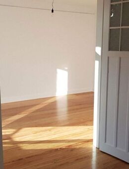 BARRIEREFR. Gewerbe 3-Zi-Altbau, kernsaniert, 3fiso-Fenster Flächenheizung - Hamburg