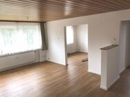 3 1/2 Zimmerwohnung mit EBK und überdachtem Balkon - Stuttgart