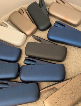 Iqos Sammlung Ersatzteile Funktionsfähig verschiedene Farben 12 Stück - Kirchseeon