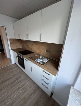 Wiepenkathen 3-Zi Whg. komplett saniert, neue Küche, großer Balkon - Stade (Hansestadt)