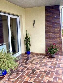 Großzügige Zwei-Zimmerwohnung in sehr ruhiger und ansprechender Wohnlage mit toller Terrasse - Malsch (Landkreis Rhein-Neckar-Kreis)