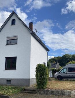 Vielseitige DHH, gr. Garten, sonnige Lage bei Schloß Lerbach, 2 Whg., erweiterbar, sanierungsbed. - Bergisch Gladbach