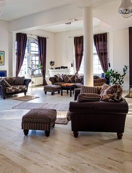 Tolles Loft im Industriestyle mit Dachterrasse und Lift direkt in die Wohnung! 2 Garagen inkl.! - Heidenau (Sachsen)