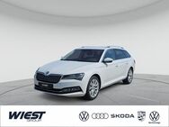 Skoda Superb, 1.5 TSI Combi Style, Jahr 2023 - Darmstadt