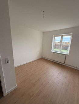 Helle 3-Zimmer-Wohnung mit Balkon in Brandenburg - Brandenburg (Havel)