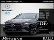 Mercedes A 200, Progressive-Advanced 17, Jahr 2023 - Olpe