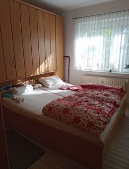 Schlafzimmer mit großzügigem Platzangebot zu verkaufen - Lüdenscheid