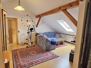 Charmante 2-Zimmer-Dachgeschosswohnung in Bindlach - Bindlach