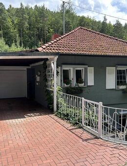 Natur pur - Top gepflegtes Einfamilienhaus mit traumhaftem Garten, Balkon, Terrasse und Garage - Altleiningen