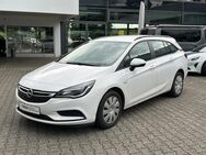 Opel Astra, 1.6 Sports Tourer Business Diesel, Jahr 2018 - Überlingen
