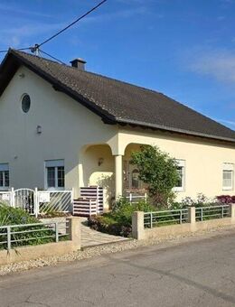 5 MIN. BIS REMICH/SCHENGEN: WOHNHAUS MIT TOLLEM MOSELBLICK - Perl