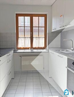 Startklar für dich: 2-Zimmer-Wohnung mit moderner Küche im Zentrum von Dettingen! - Dettingen (Erms)