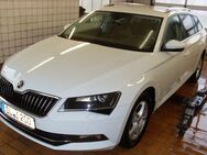 Skoda Superb Combi Style 4x4 LED Navi DSG Alcantara - Waldheim