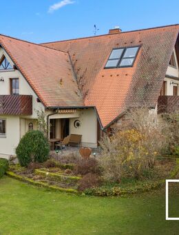 Luxuriöses Domizil! Exklusives Haus mit traumhaftem Garten und Poolanlage in ruhiger Lage - Thurnau