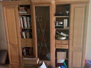 Wohnzimmerschrank Pinie gekalkt und gebürstet - Mainz