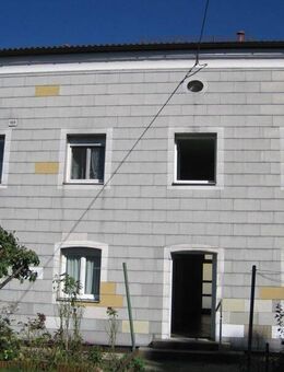 So macht wohnen Spaß! Renovierte 3-Zimmer-Wohnung mit Gartenanteil - Mühldorf (Inn)