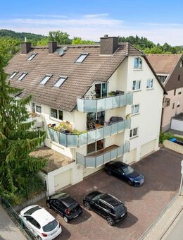 Wohnen am Steinberg - 3-Zimmer-Wohnung mit Balkon & Garage - Hofheim (Taunus)