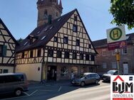 *Sofort frei - 1 Zimmer + ausgebauter Spitzboden - möbliert - Bad mit Wanne und Fenster* - Fürth