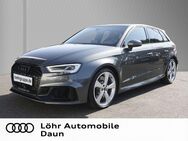 Audi RS3, 2.5 TFSI Sportback quattro, Jahr 2020 - Daun