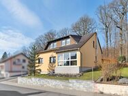 Saniertes Einfamilienhaus mit ELW in Feldrandlage - Ortenberg (Hessen)