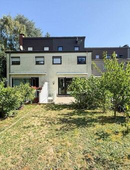 Reihenmittelhaus in Splitlevel-Bauweise in Oberursel-Weißkirchen - Oberursel (Taunus)