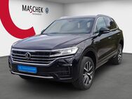 VW Touareg, 3.0 TDI R-Line Luftfwk Anschlussg Me, Jahr 2023 - Wackersdorf