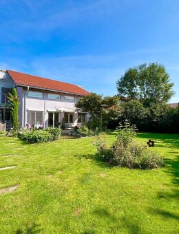 TRAUMHAFTES EINFAMILIENHAUS ! MIT MODERNEM GRUNDRISS UND ENERGIEEFFIZIENTER TECHNIK - Kirchweidach