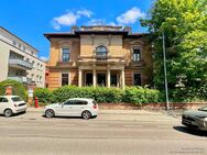 großzügige Dachgeschosswohnung im edlen Gewand in Schwabach - Schwabach