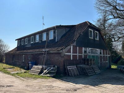 Resthof mit Potenzial: Großes Grundstück, viel Platz für Ideen!
