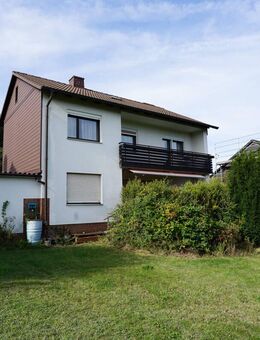 EINFAMILIENHAUS MIT GARTEN - SOLIDE SUBSTANZ UND VIEL POTENZIAL ZUR INDIVIDUELLEN GESTALTUNG - Baunatal