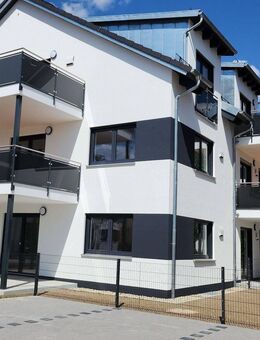 sonnige 3-Zi DG Wohnung mit Balkon Schierling -Erstbezug- - Schierling