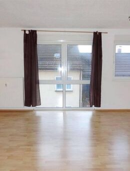 Kapitalanlage: vermietetes Appartement mit Stellplatz - Neunkirchen (Saarland)