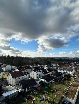 TRAUMblick, Hell, Modern, mit gr. BLK + EBK: 3-Zi-Whg in Reich. - Waldbronn