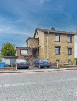 Langjährig vermietete Doppelhaushälfte mit 2 Wohneinheiten in Jülich-Koslar - Jülich