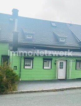 ***Ein zauberhaftes Einfamilienhaus im Grünen*** - Helmbrechts