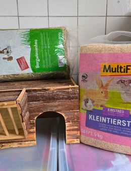 Kaninchen Meerschweinchen haus Heu Streu Heuraufe - Solingen (Klingenstadt)