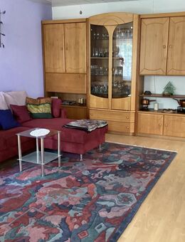 Wohnzimmer Schrankwand Buche mit passenden Regalen - Andernach