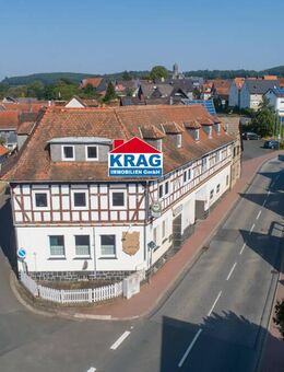 ++ KRAG Immobilien ++ Kapitalanleger aufgepasst: Wohn-/Geschäftshaus mit vermietetem Gewerbebereich - Lohra