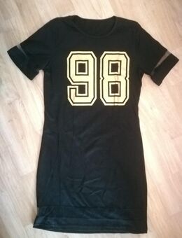 langes T-Shirt oder petite kurzes, sportliches Kleid für den Sommer, eng, schwarz, goldener Aufdruck, Trikot - Wernigerode Zentrum