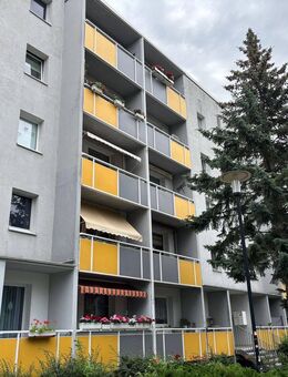 Geräumige 4-Raumwohnung mit Balkon - Halle (Saale)