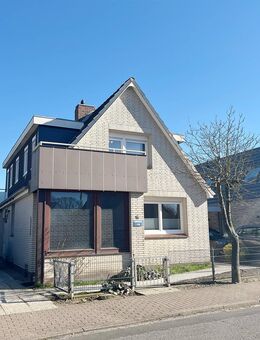 Büsum/ Zentrum: Stilvoll saniertes Einfamilienhaus - mit Option auf Einliegerwohnung - Büsum