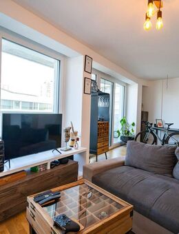 Attraktive 2,5-Zimmer-Wohnung mit umlaufendem Balkon - Regensburg