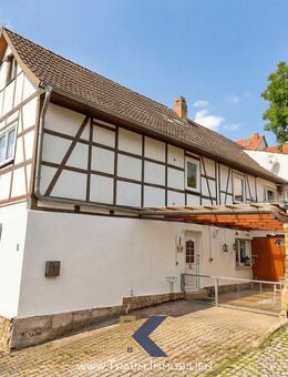 Familienfreundliches Einfamilienhaus mit Dachterrasse in idyllischer Lage von Dachrieden - Menteroda