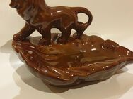 Alte Keramik / Porzellan Schale- Ringschale mit Löwe 18 cm lang - Büdelsdorf