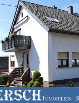 Sehr gepflegtes Zweifamilienhaus in begehrter Lage - Oberthal